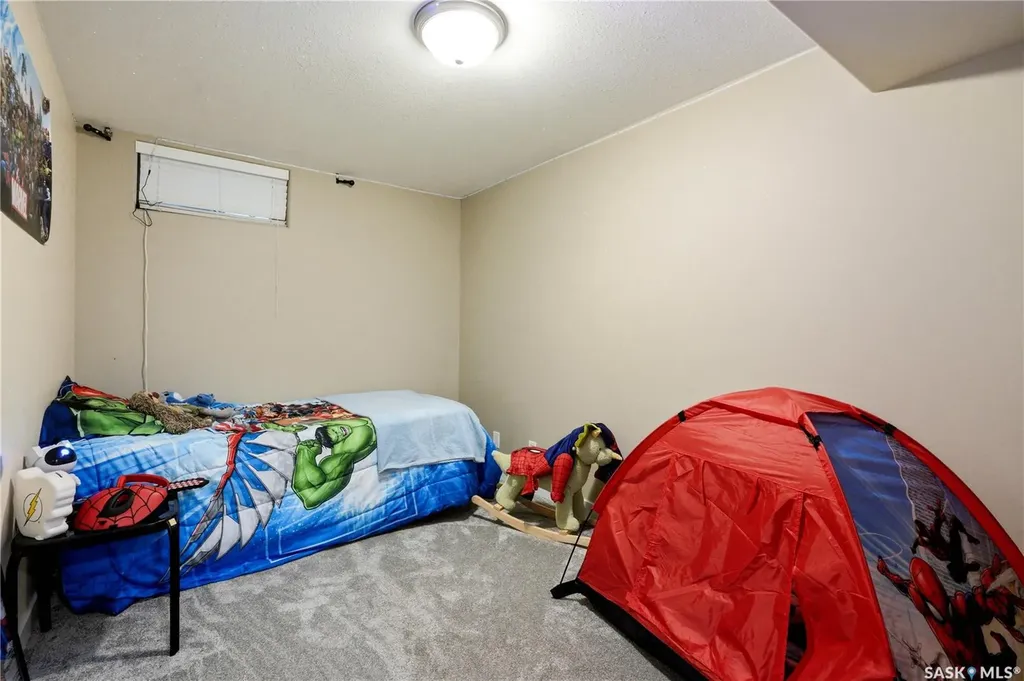 14 Stewart Avenue Saskatoon SK S7L 3S6