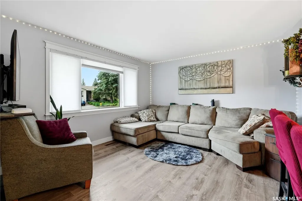 14 Stewart Avenue Saskatoon SK S7L 3S6