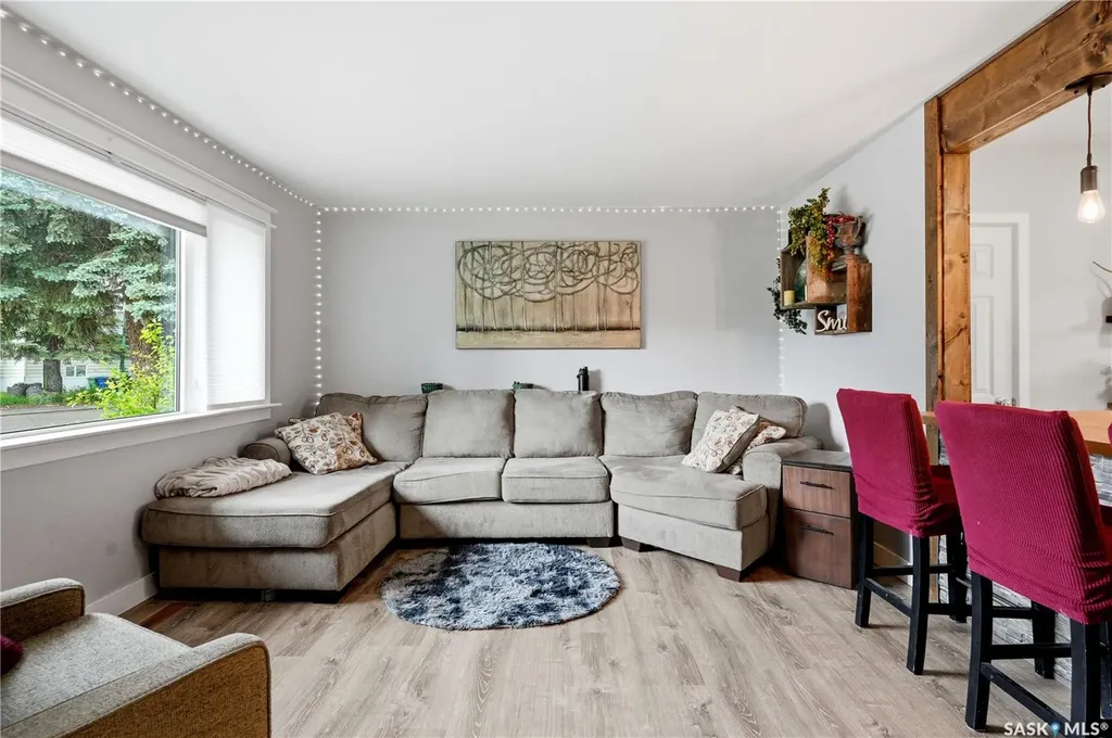 14 Stewart Avenue Saskatoon SK S7L 3S6