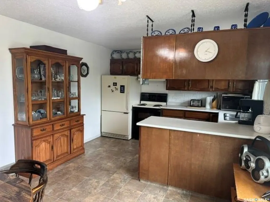 350 103rd Street Battle River Rm No. 438 SK S0M 0P0