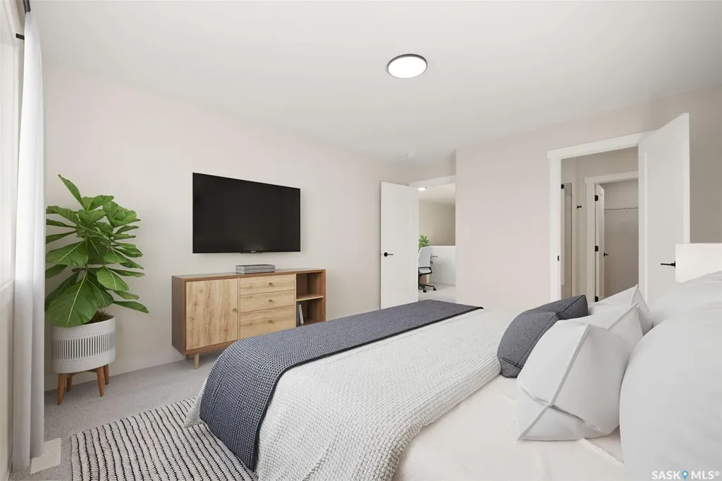 934 Yuel Bend Saskatoon SK S7W 1N8