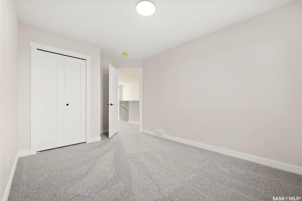 934 Yuel Bend Saskatoon SK S7W 1N8