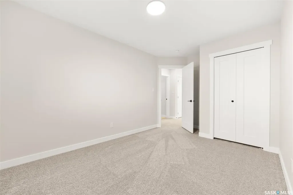 934 Yuel Bend Saskatoon SK S7W 1N8