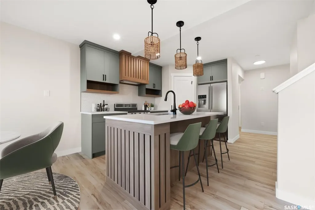 934 Yuel Bend Saskatoon SK S7W 1N8