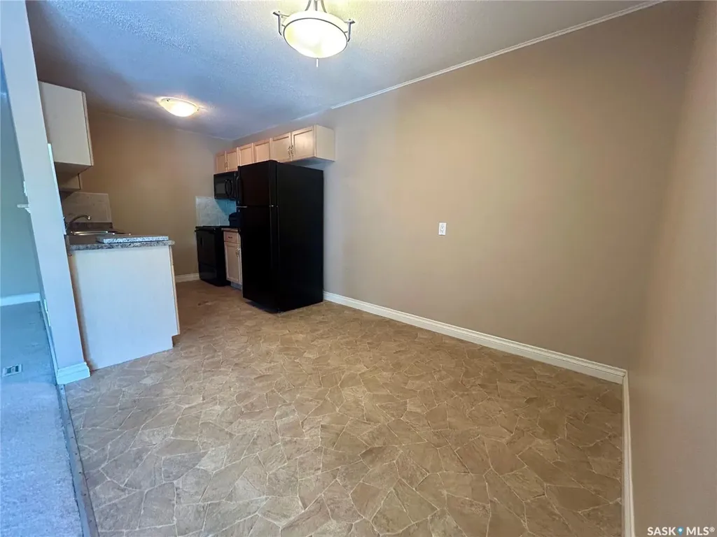 1811 8th Avenue N Regina SK S4R 0G5