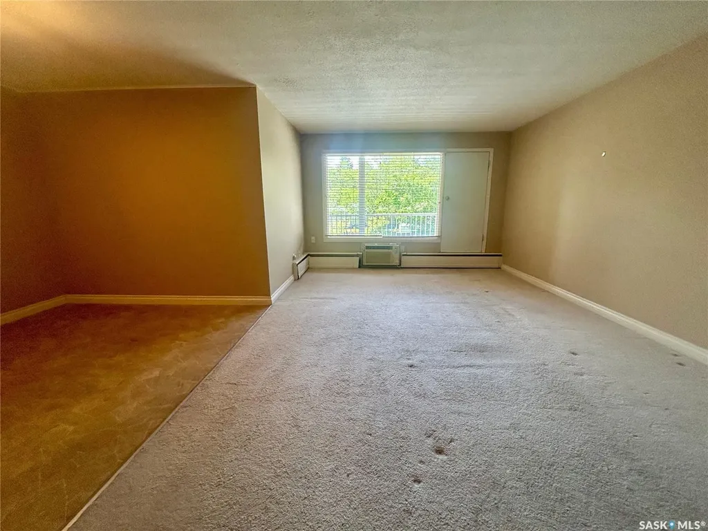 1811 8th Avenue N Regina SK S4R 0G5