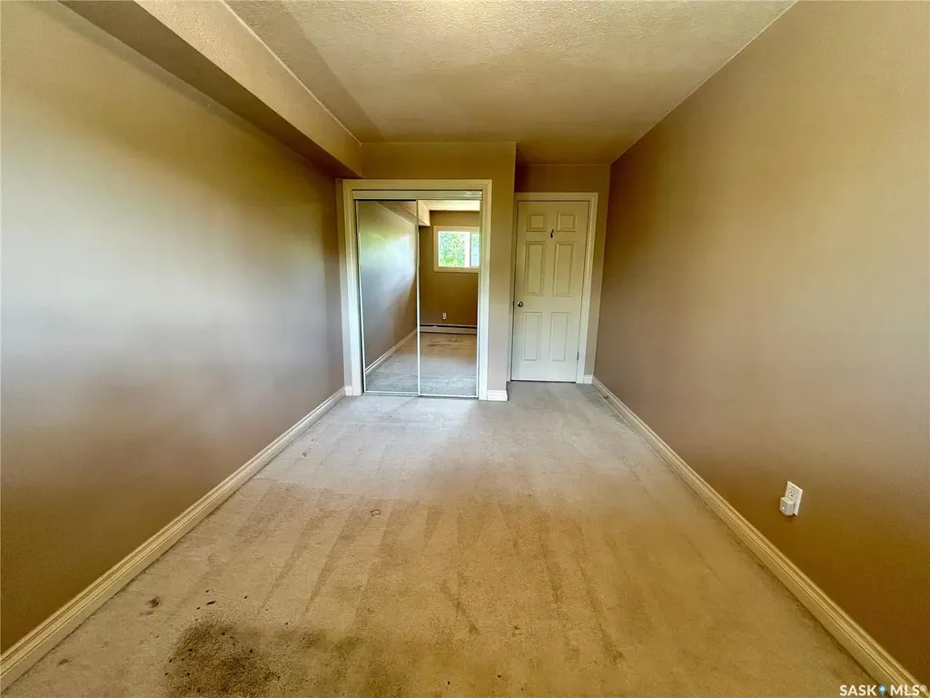 1811 8th Avenue N Regina SK S4R 0G5