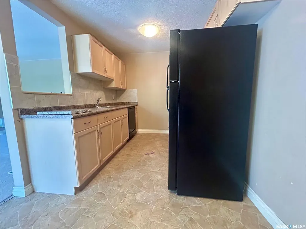 1811 8th Avenue N Regina SK S4R 0G5