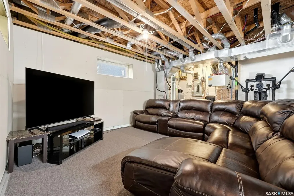 4929 Green Brooks Way E Regina SK S4V 3K5