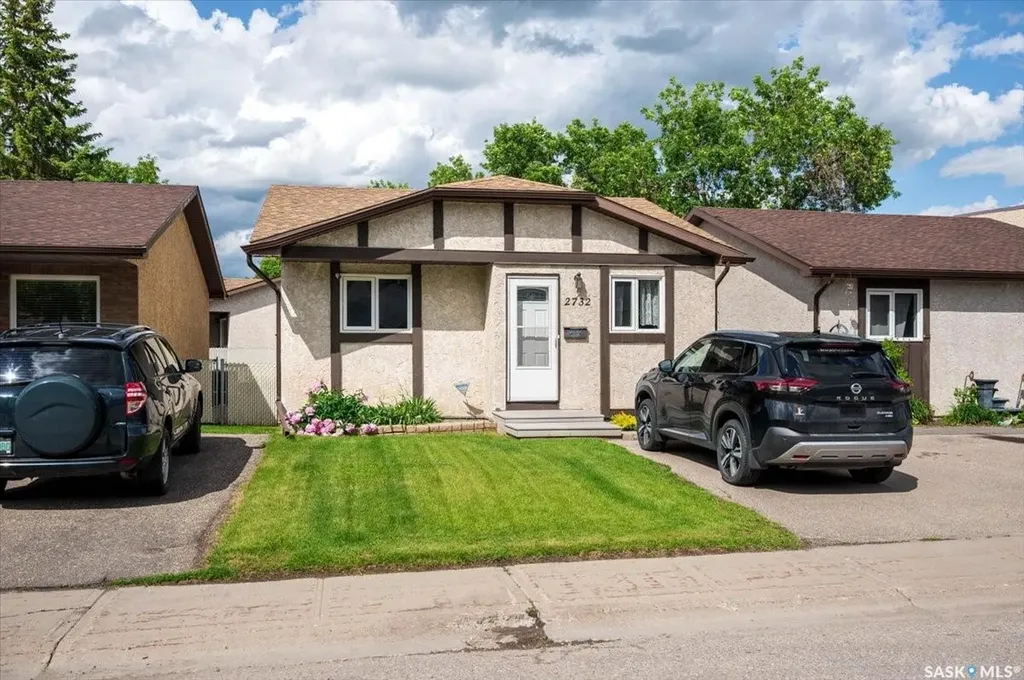 2732 Shooter Drive E Regina SK S4V 0Y7