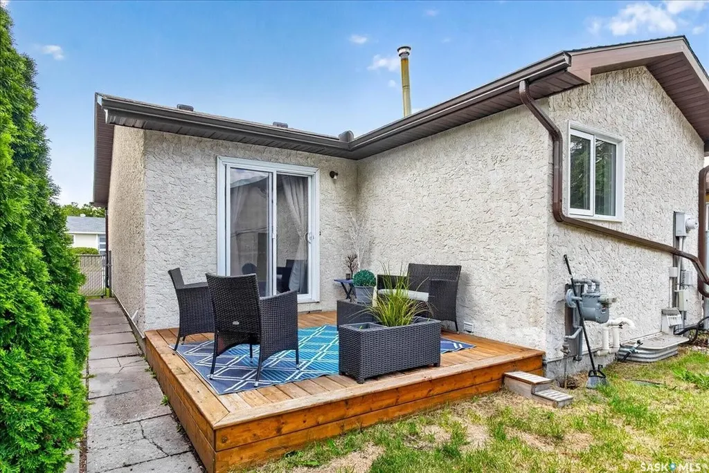 2732 Shooter Drive E Regina SK S4V 0Y7