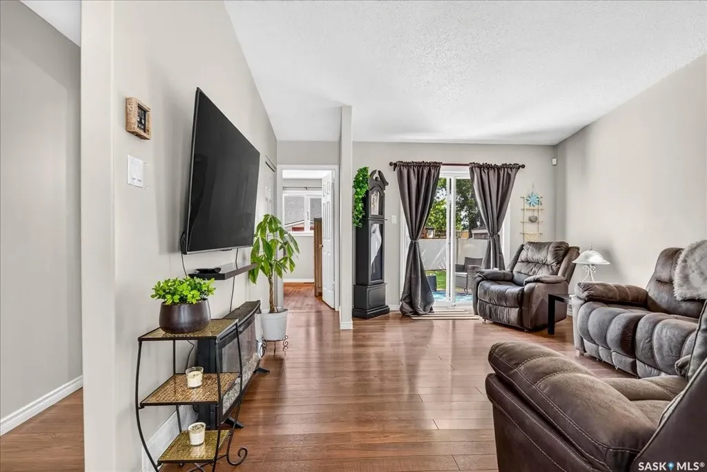 2732 Shooter Drive E Regina SK S4V 0Y7