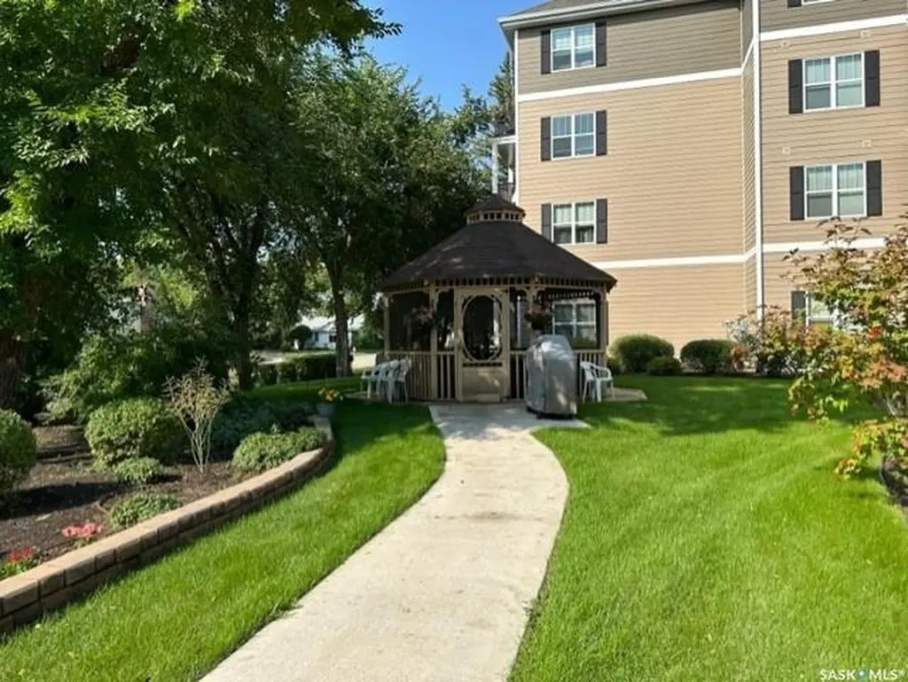 680 7th Avenue E Melville SK S0A 2P1