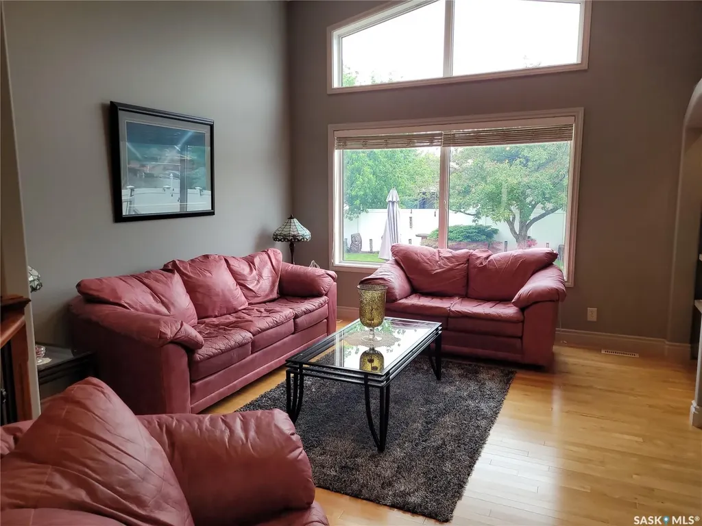 406 Bolton Place Saskatoon SK S7T 0A2