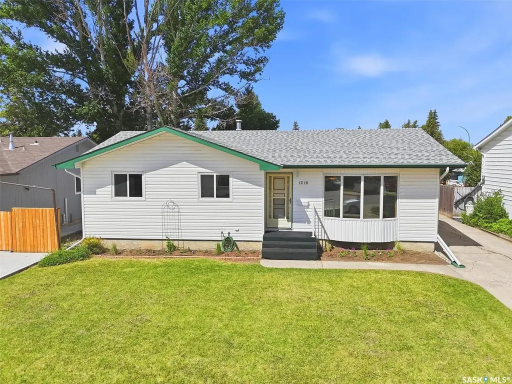 1218 Moss Avenue Saskatoon SK S7H 5A6