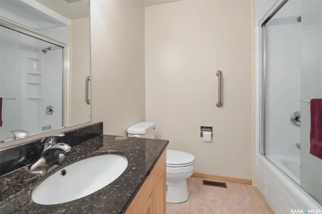 1218 Moss Avenue Saskatoon SK S7H 5A6