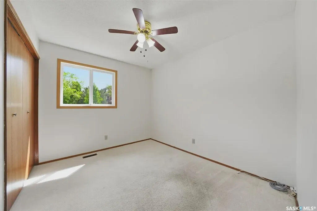 1218 Moss Avenue Saskatoon SK S7H 5A6