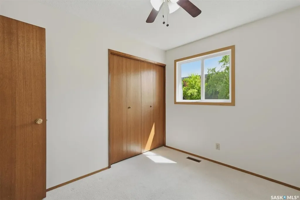 1218 Moss Avenue Saskatoon SK S7H 5A6