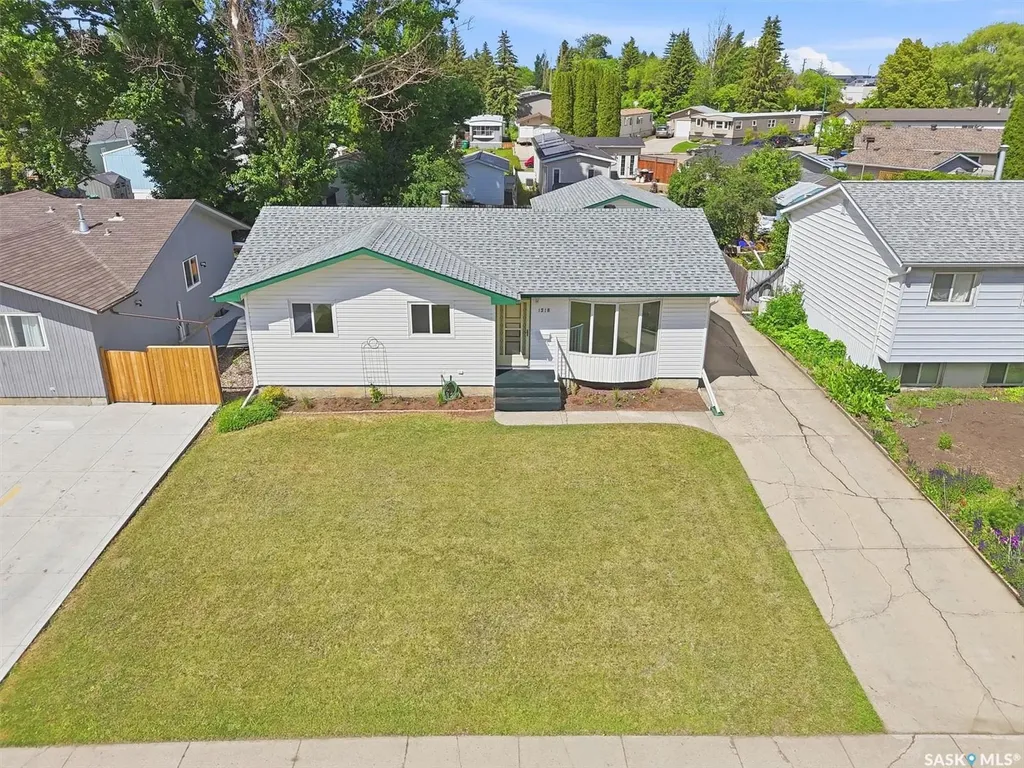 1218 Moss Avenue Saskatoon SK S7H 5A6