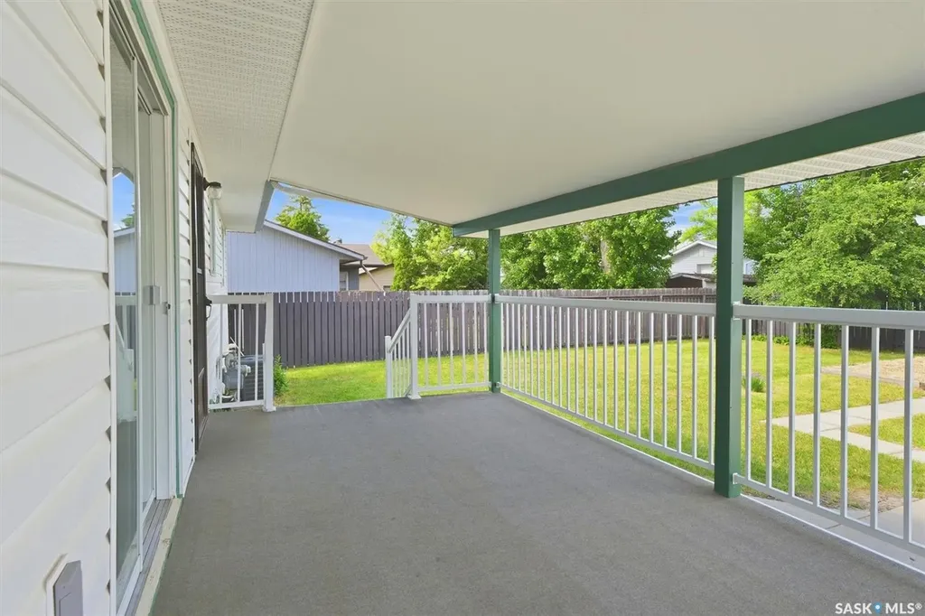 1218 Moss Avenue Saskatoon SK S7H 5A6