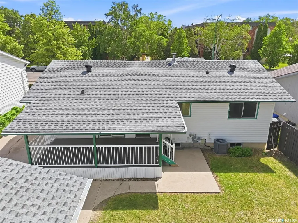 1218 Moss Avenue Saskatoon SK S7H 5A6