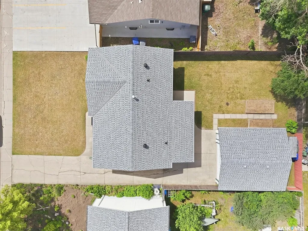 1218 Moss Avenue Saskatoon SK S7H 5A6