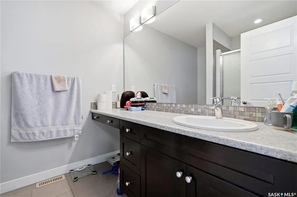 2817 Narcisse Drive Regina SK S4X 0M6