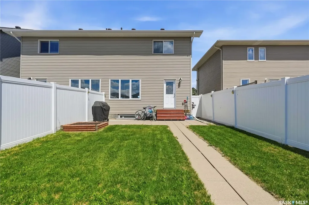 2817 Narcisse Drive Regina SK S4X 0M6