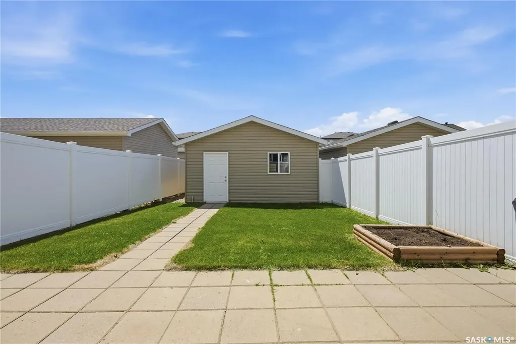 2817 Narcisse Drive Regina SK S4X 0M6
