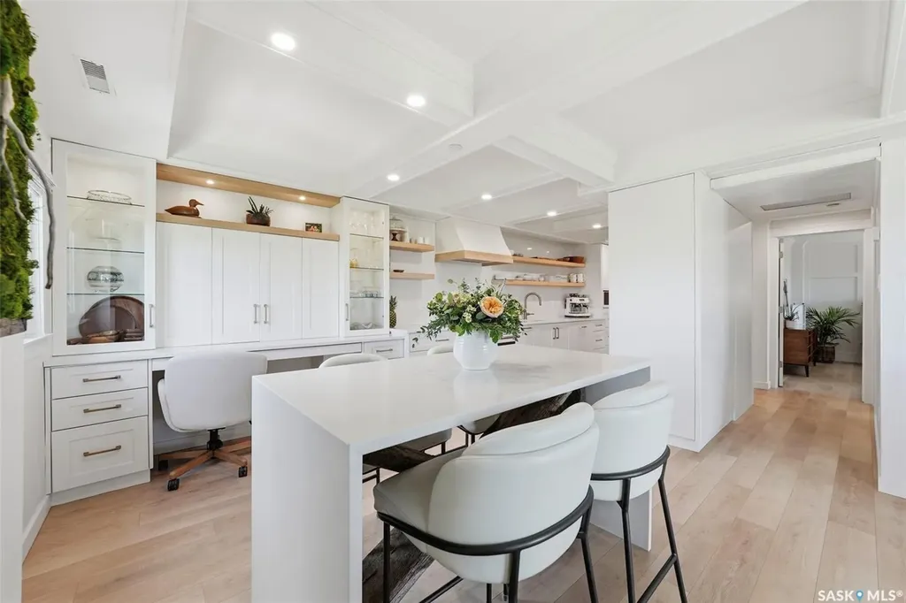 611 University Drive Saskatoon SK S7N 3Z1