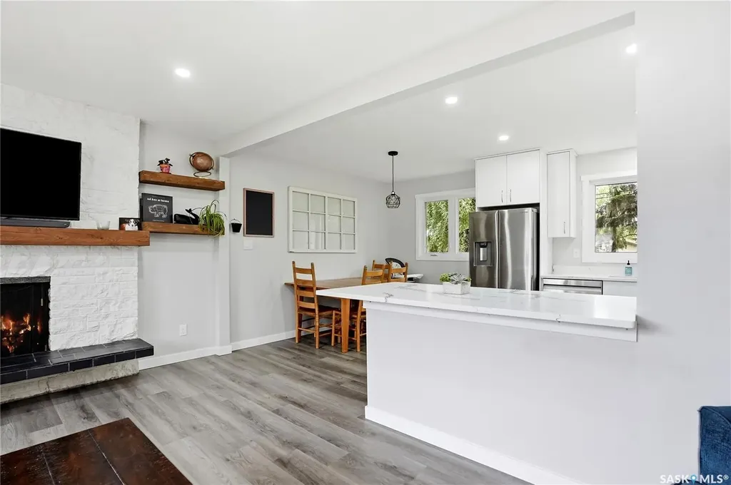 3345 Mountbatten Street Saskatoon SK S7M 3T8