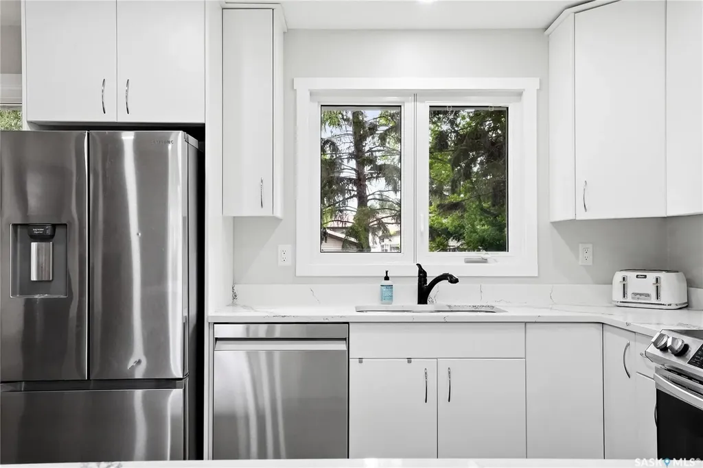 3345 Mountbatten Street Saskatoon SK S7M 3T8
