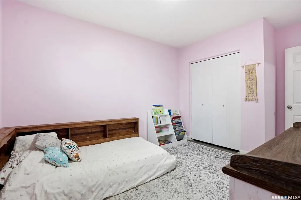 3345 Mountbatten Street Saskatoon SK S7M 3T8