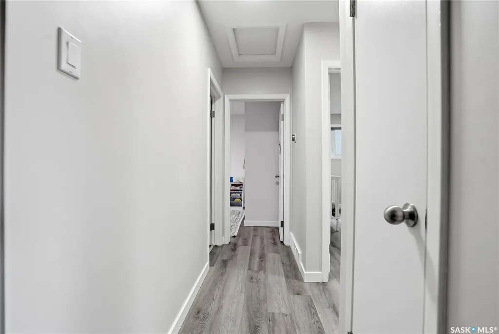 3345 Mountbatten Street Saskatoon SK S7M 3T8