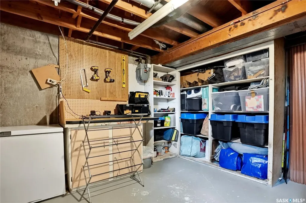 3345 Mountbatten Street Saskatoon SK S7M 3T8
