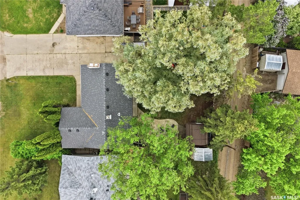 3345 Mountbatten Street Saskatoon SK S7M 3T8