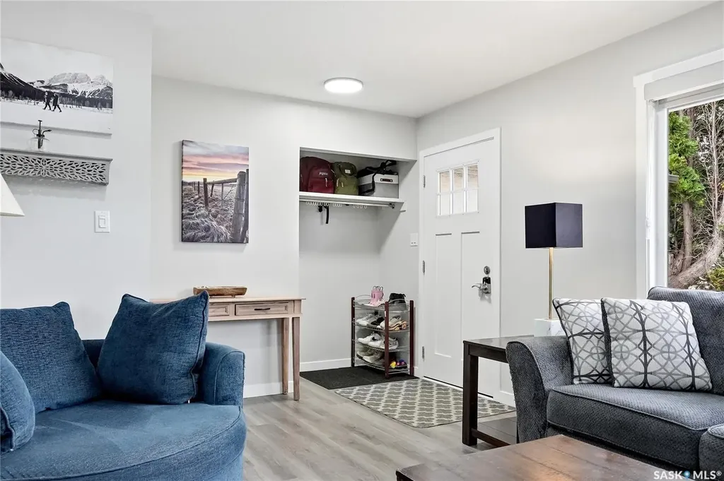 3345 Mountbatten Street Saskatoon SK S7M 3T8