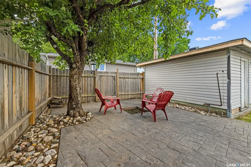 4835 7th Avenue Regina SK S4T 0R8