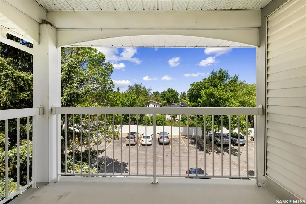 960 Assiniboine Avenue Regina SK S4V 2P8