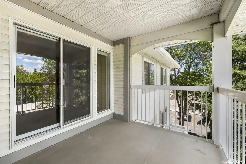 960 Assiniboine Avenue Regina SK S4V 2P8