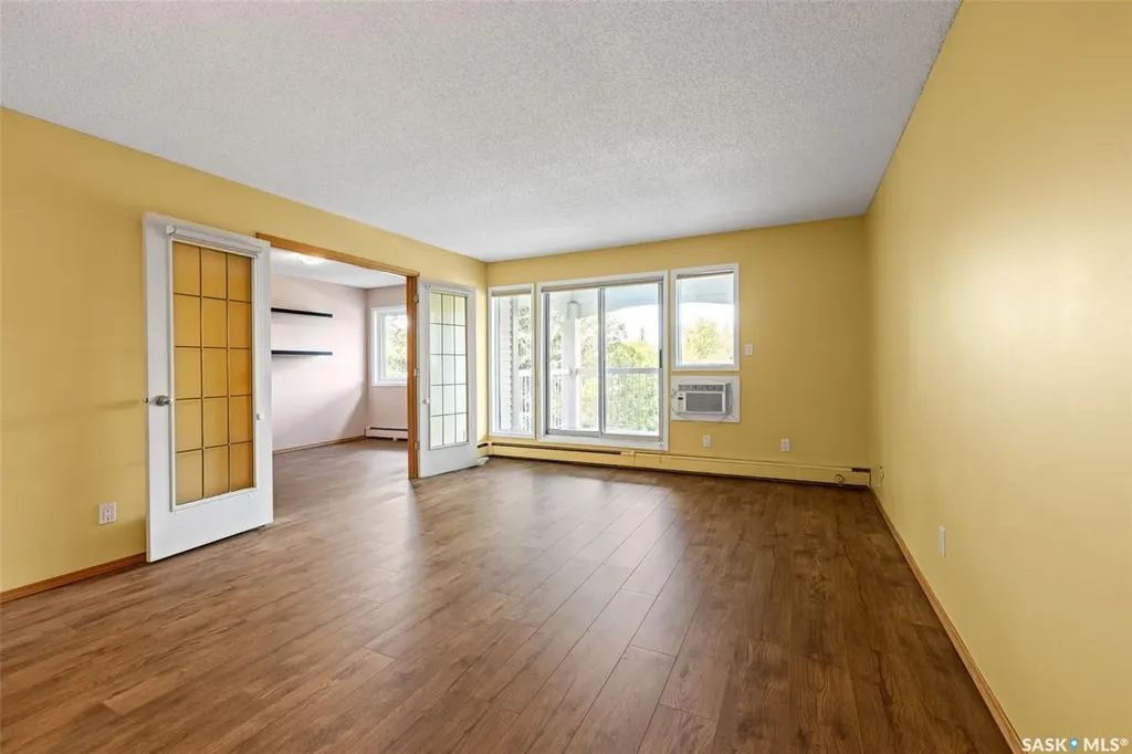 960 Assiniboine Avenue Regina SK S4V 2P8