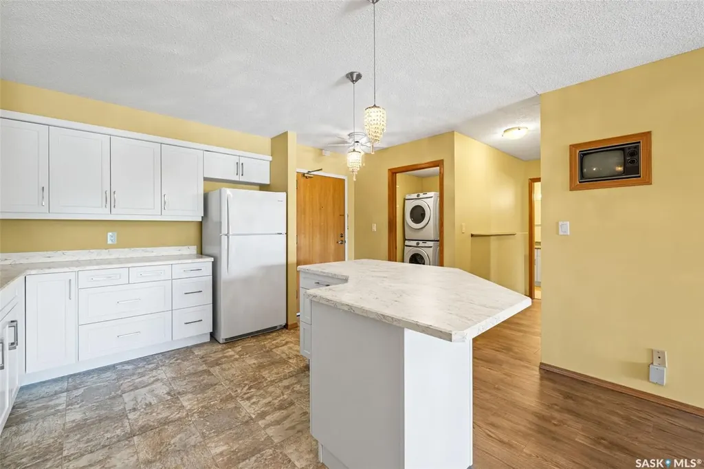 960 Assiniboine Avenue Regina SK S4V 2P8