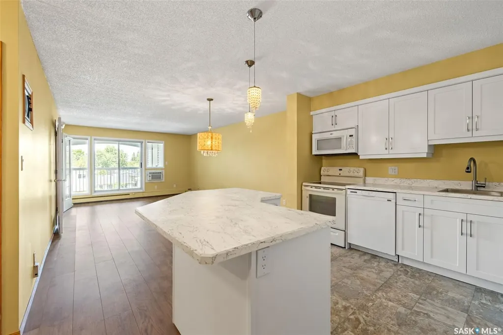960 Assiniboine Avenue Regina SK S4V 2P8