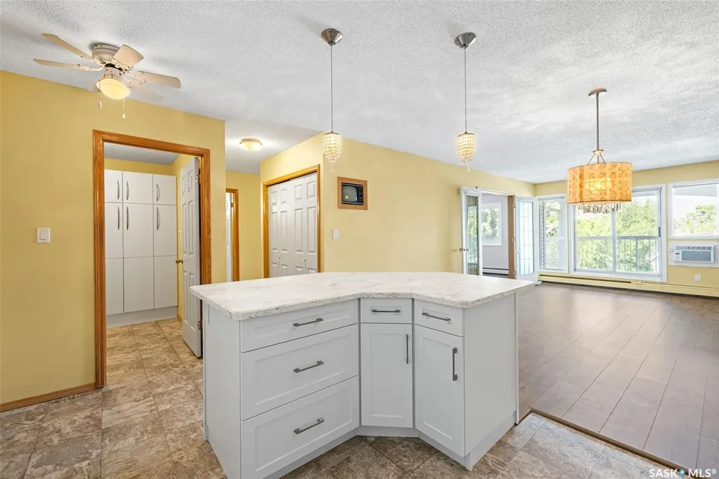 960 Assiniboine Avenue Regina SK S4V 2P8