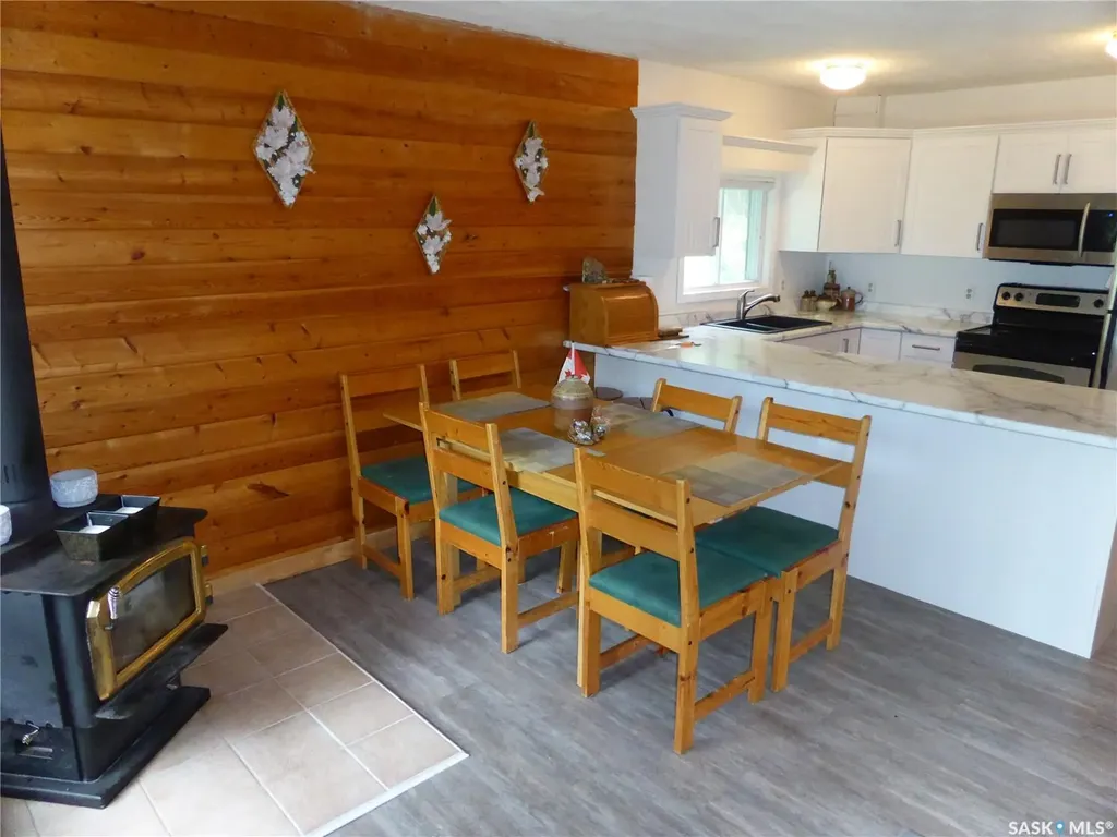 608 Pine Place Mervin Rm No.499 SK S0M 2T0