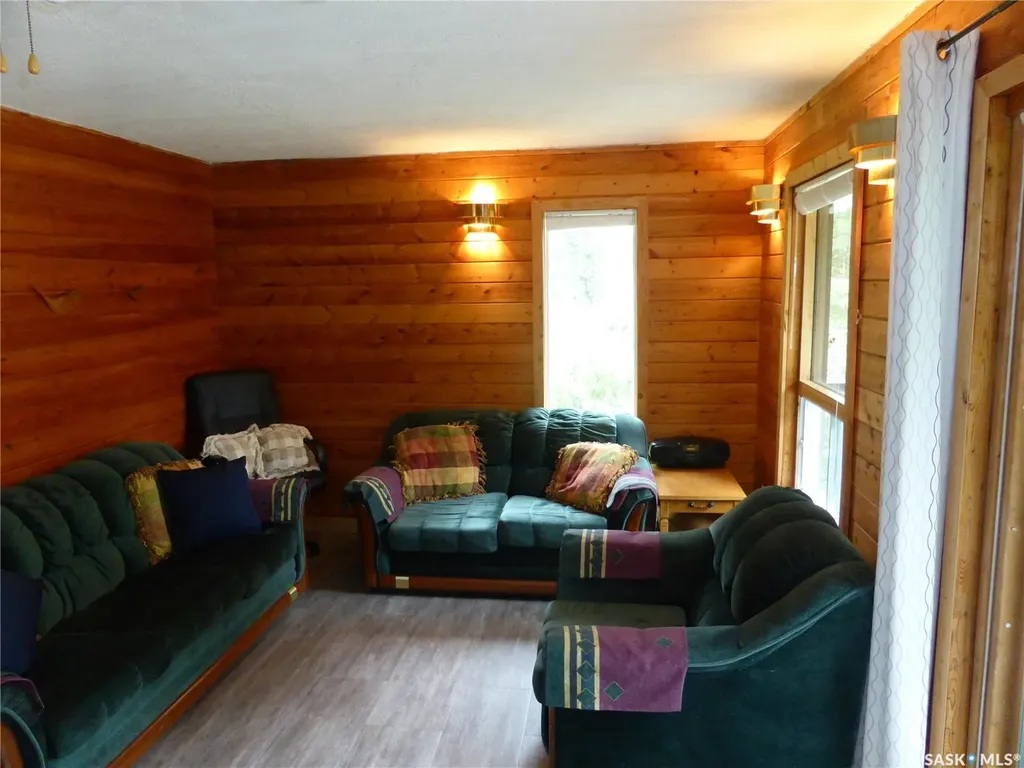 608 Pine Place Mervin Rm No.499 SK S0M 2T0