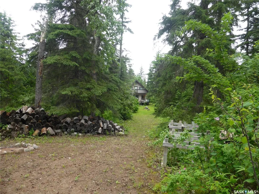608 Pine Place Mervin Rm No.499 SK S0M 2T0
