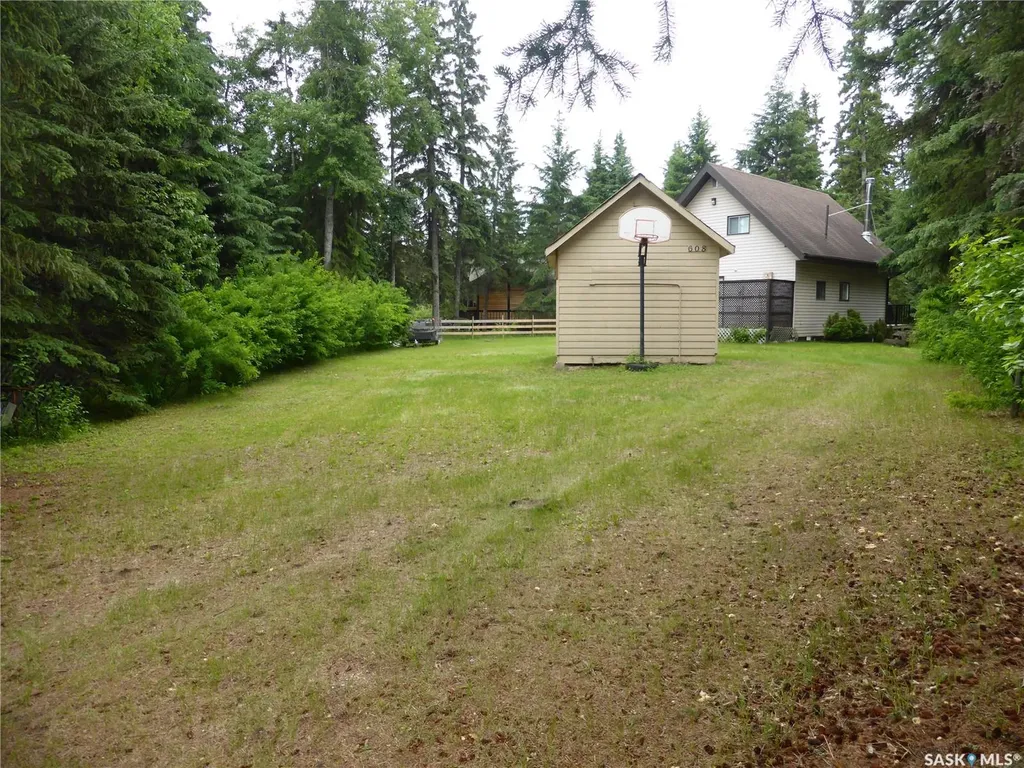 608 Pine Place Mervin Rm No.499 SK S0M 2T0