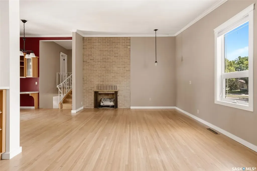 4120 Hillsdale Street Regina SK S4S 3Z1