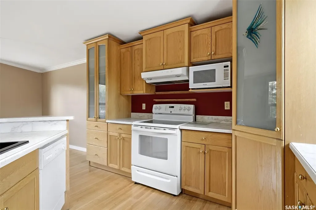 4120 Hillsdale Street Regina SK S4S 3Z1